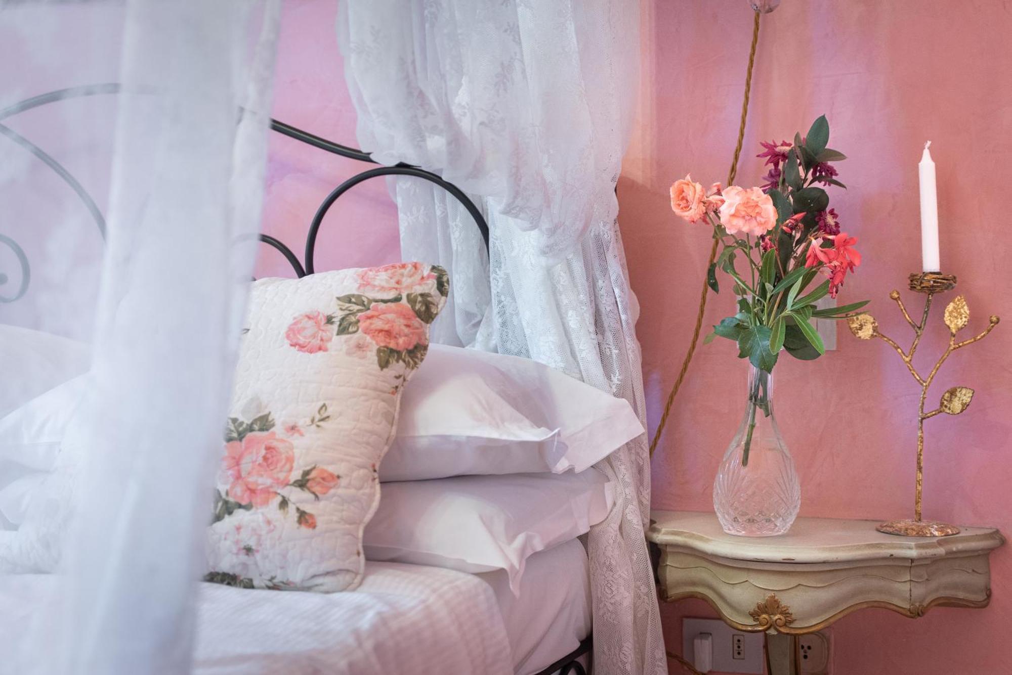 Bibi Boutique Arezzo Living Suite Rosafragola & Verdeconiglio ภายนอก รูปภาพ