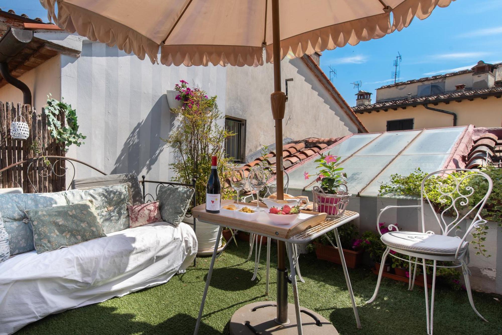 Bibi Boutique Arezzo Living Suite Rosafragola & Verdeconiglio ภายนอก รูปภาพ