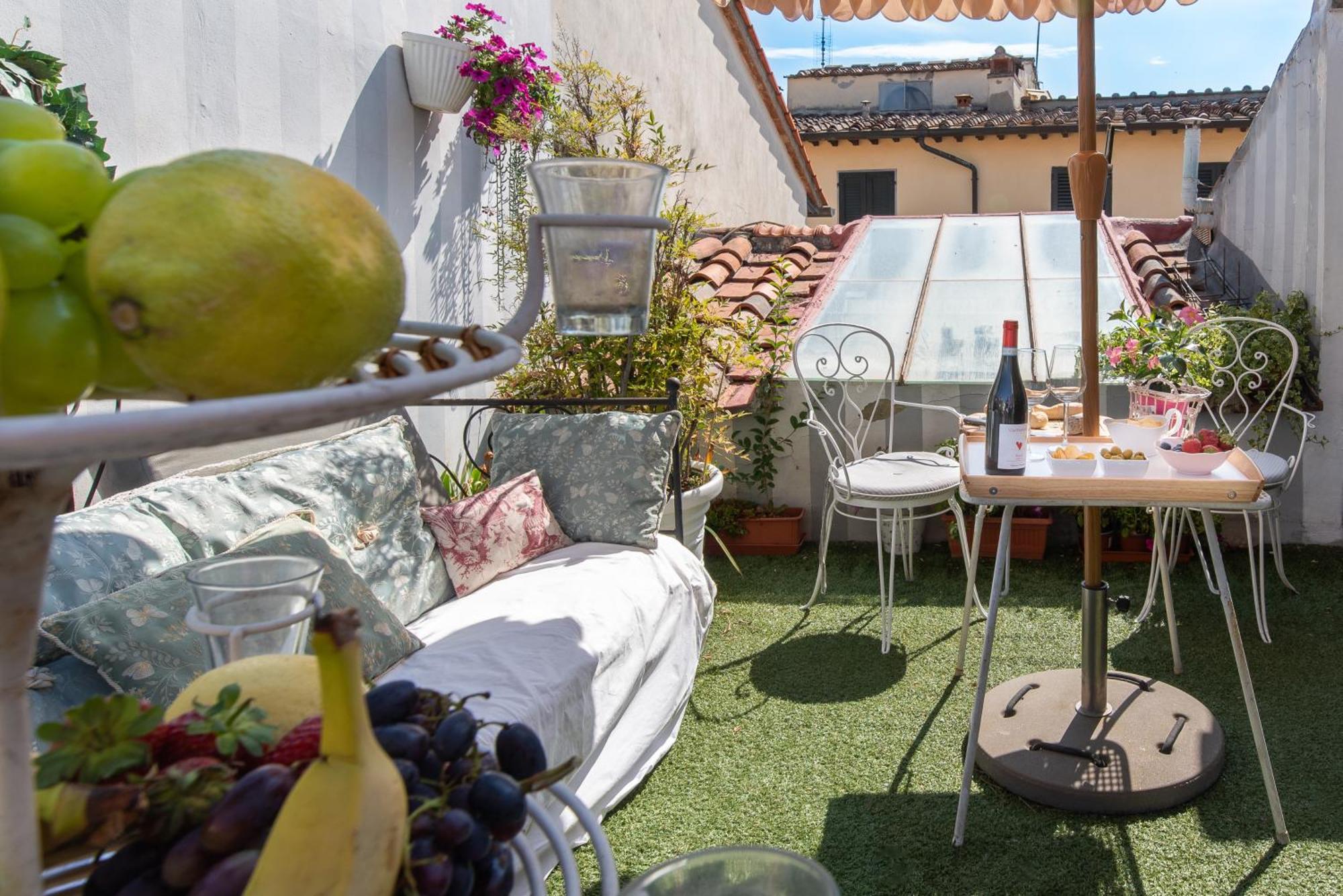 Bibi Boutique Arezzo Living Suite Rosafragola & Verdeconiglio ภายนอก รูปภาพ